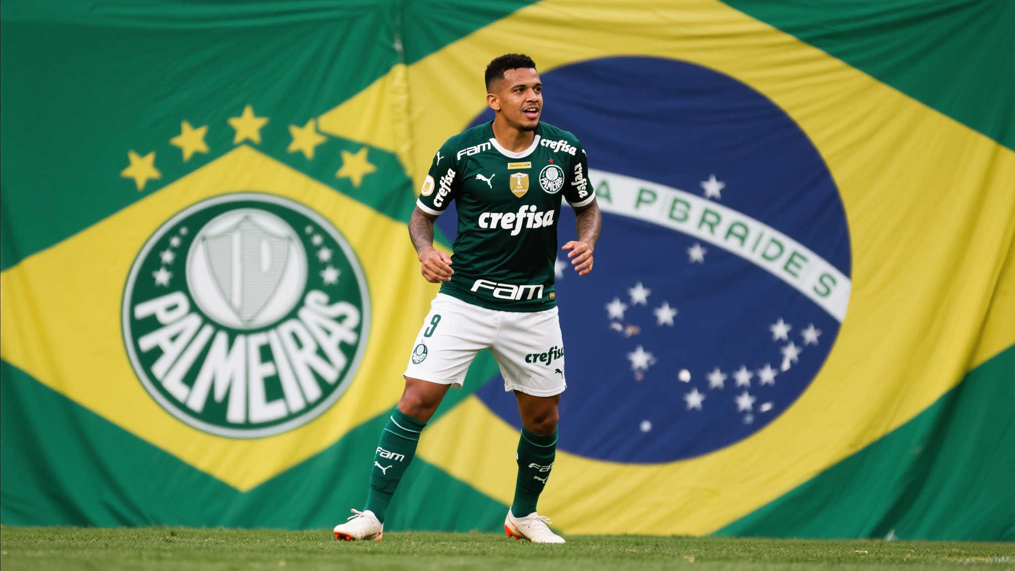 分析不难发现，这其中 关键影响因素在于表现优异度及